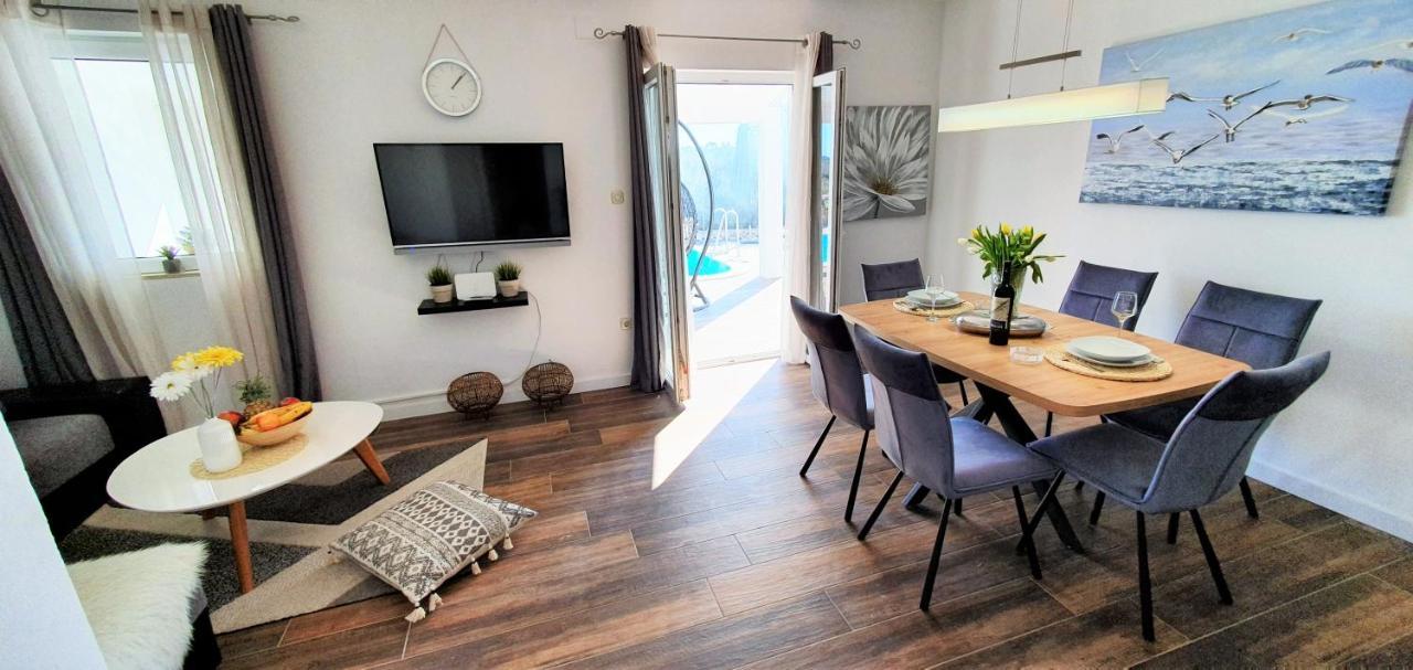 Anas Lagoon Holiday House With Pool At Azure Beach Drvenik Mali Buitenkant foto